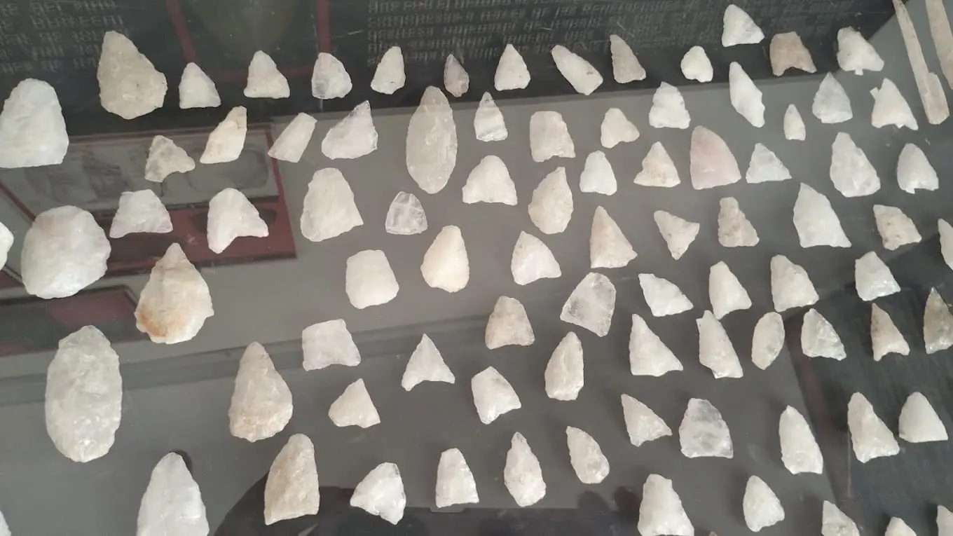 Colección de puntas de proyectil del Museo Estrella de Piedra